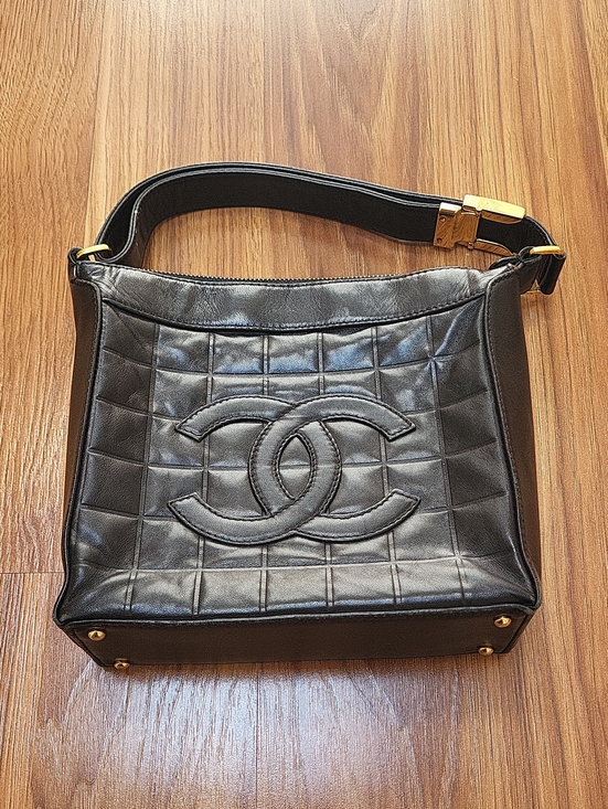 CHANEL Handbags - Authentic CHANEL Black Quilted Leather Shoulder Hobo with Gold-Tone Hardware